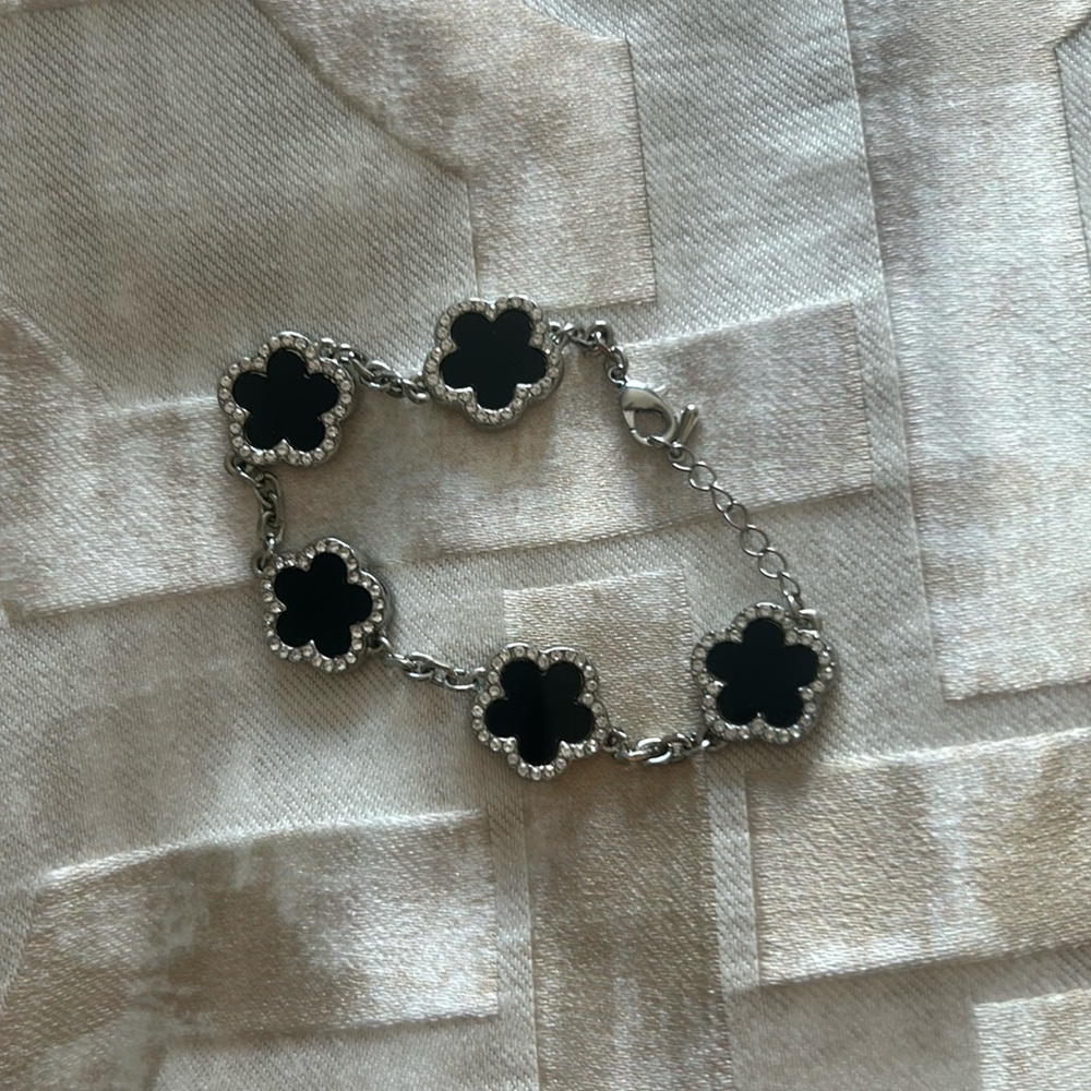 Fashion nova bracelet, brand new